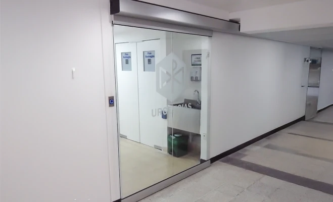 Puertas hospitalarias y corta fuego